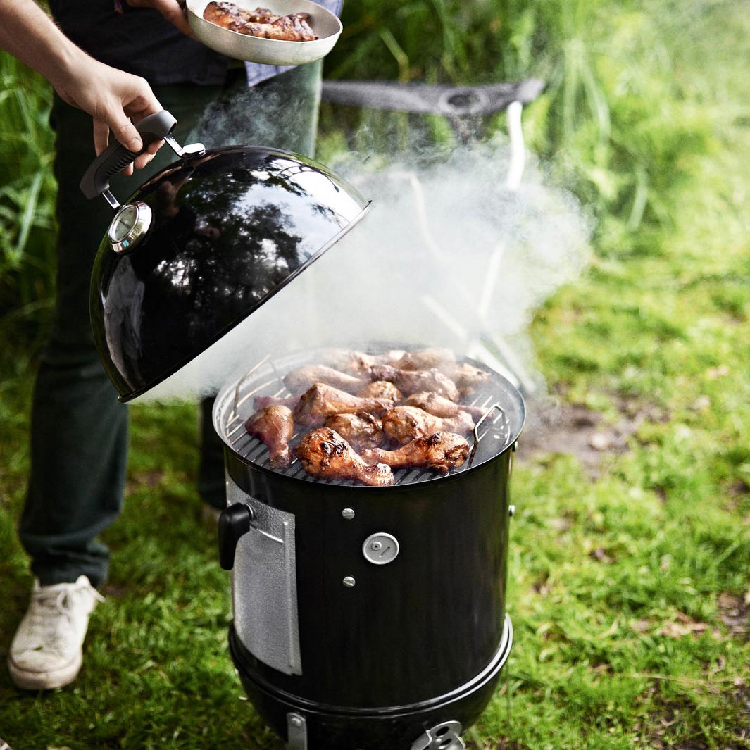Weber Smokey Mountain Charcoal Cooker Smoker 47cm - Free Weber Butcher Paper Included