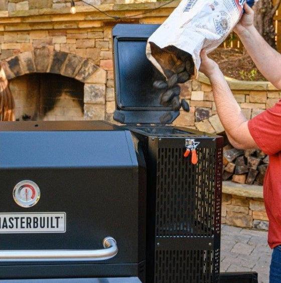 Masterbuilt Gravity Series™ 800 Digital Charcoal Griddle + Grill